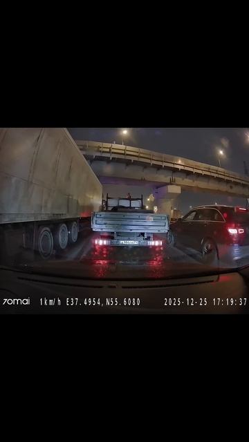 Дураки и дороги! Дтп! Авария! Car accident! Crash! #дтп #дуракиидороги #авария