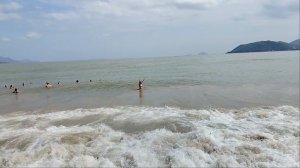 Прыгать на волнах-это весело!