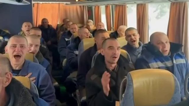 Дегенераты. Интересно а вот они знают от куда взялись эти слова Слава усраине хероям слава.