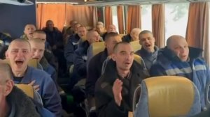 Дегенераты. Интересно а вот они знают от куда взялись эти слова Слава усраине хероям слава.