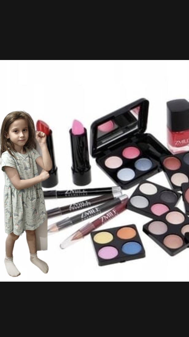 Косметика моей сестры! Моя сестра красится косметикой!!!