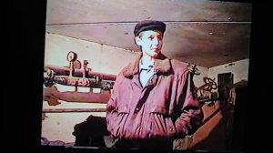 Камора в хрущевке в 1998г. в г.Красноярск по ул.Юшкова. Выходной день. Школьники 9-10 класс. Часть 3