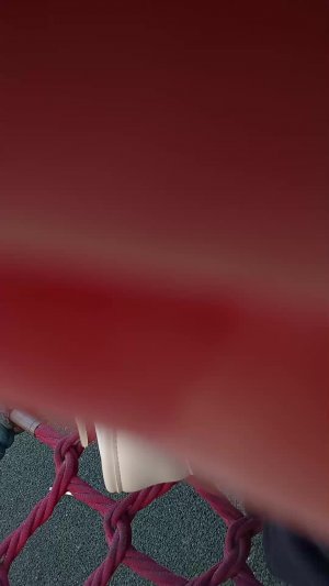 кидаю телефон