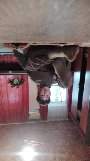 учусь ходить на руках