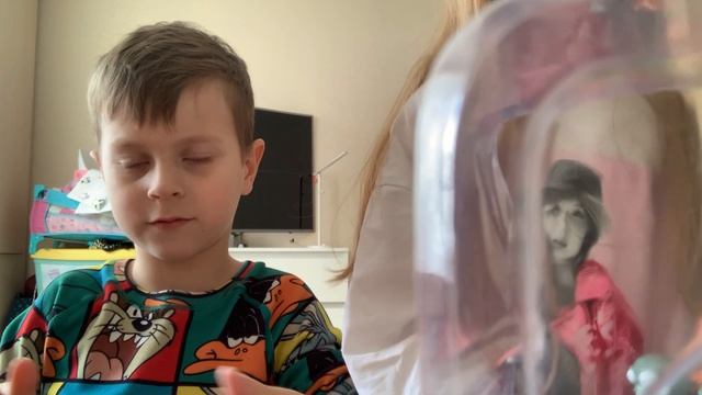 Растения против Зомби (распаковка с Амелией)