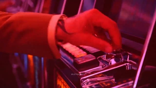 Miley Cyrus - Plastic Hearts