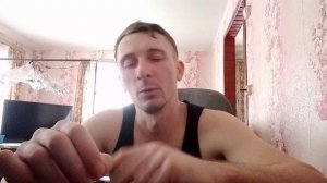 Почему на внутреннюю память телефона запись быстрее работает на телефон а sd тормозит?