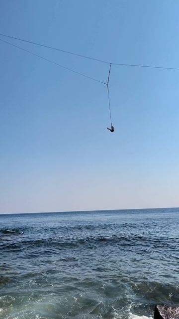 Остров Русский,  Мыс Тобизина. 
Прыгнули бы? #открываюмир #владивосток #экстрим #море #приморскийкай