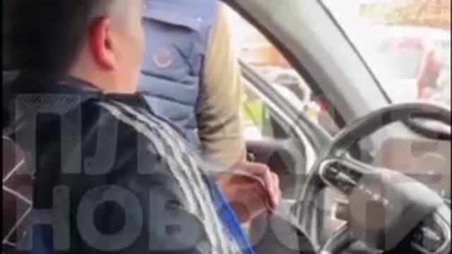 В Подмосковье бородач ударил водителя из-за конфликта на дороге: у пострадавшего сломан нос