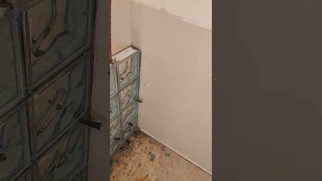 Кладка стеклоблоков