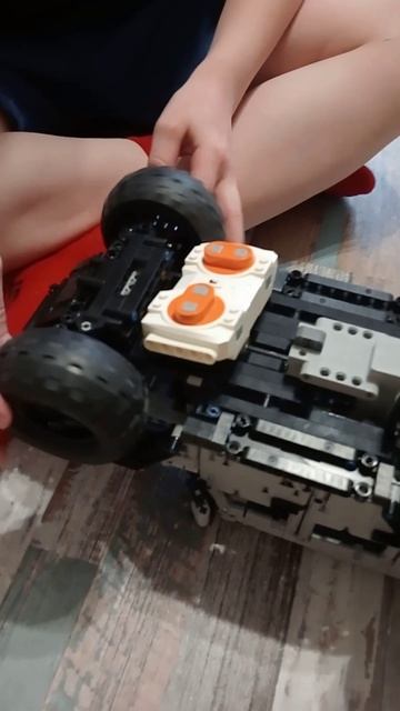 Машина лего