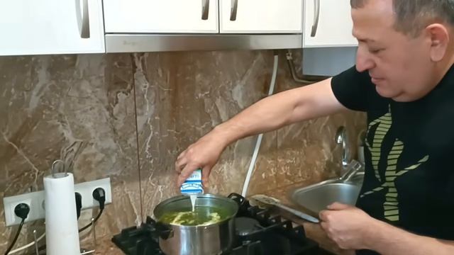 Грибной суп со шпинатом.