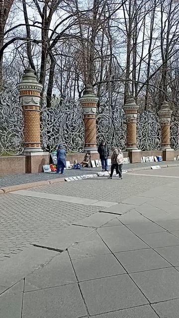Ограждение Михайловского сада, Петербург. 22 апреля 2026.