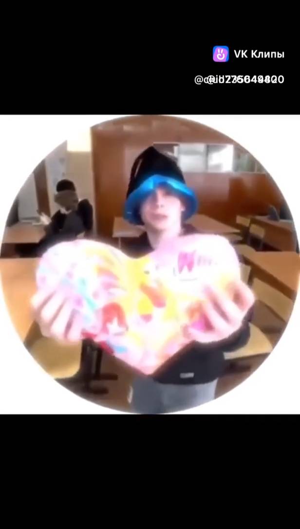 MOV_20260425_215227_624.mp4