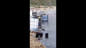 НЕФТЬ В ТУАПСЕ. НУ ТОЧНЕЕ ЕЁ НЕТ))) СЕЗОНУ НИЧЕГО НЕ УГРОЖАЕТ.