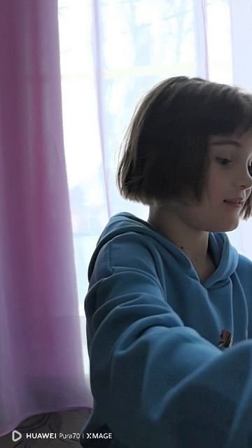 Дочка дождалась свою игрушку