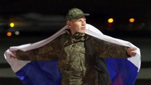 Домой вернулись 193 бойца, освобожденных из украинского плена.