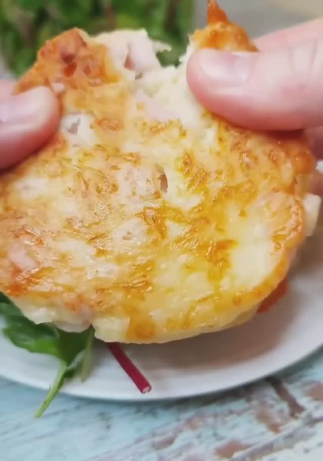 🧇 Сырные котлетки на завтрак.
