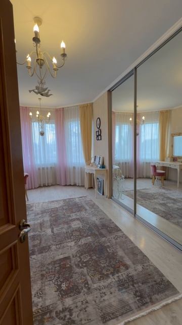 Загородный дом с бассейном и баней в Иннолово