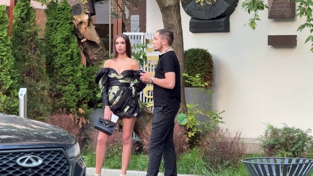 Москва необычная сторона города люди и поведение которое удивляет прогулка по улицам 