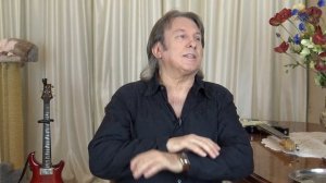 Вода доказывает, что Земля плоская, утверждает Юрий Лоза.