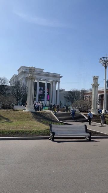 Весенняя прогулка по ВДНХ⛲️