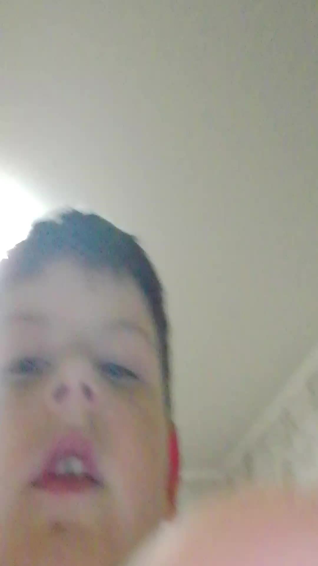 как сделать на трансляции запись с телефона