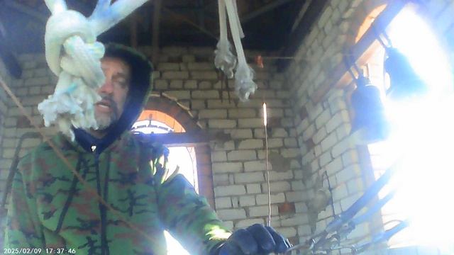 Колокольный звон к началу Божественной Литургии 25 апреля 2026