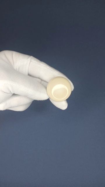 Пуговицы бежевые (размер №48), Артикул 02810