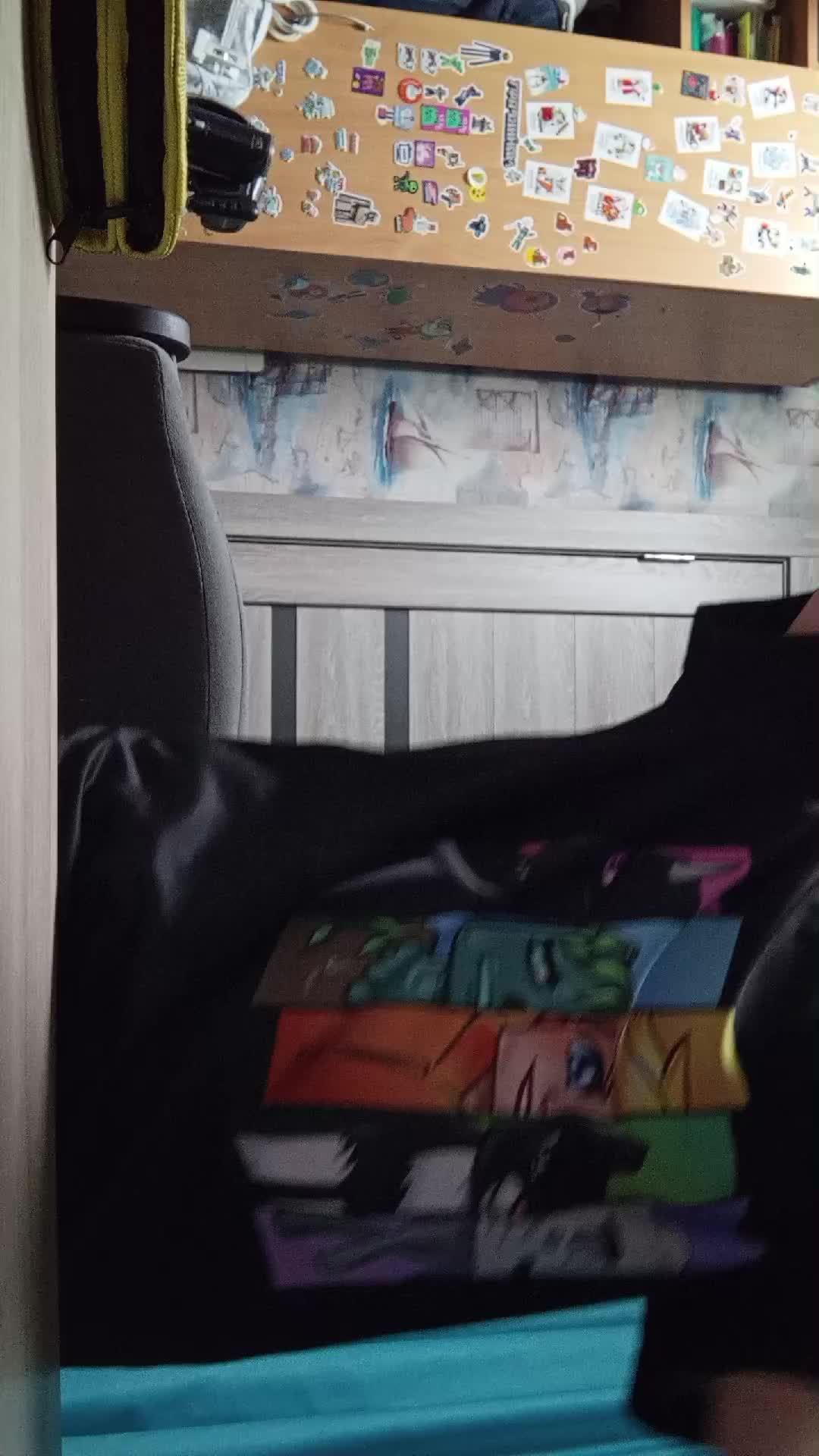 Подписывайтесь на мой канал пожалуйста там очень интересно и много интересного,полезного контента!