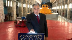 Рахмон запустил после ремонта гидроагрегат №7 на Нурекской ГЭС