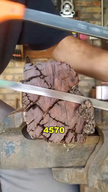 Древесина, которая стачивает пилу