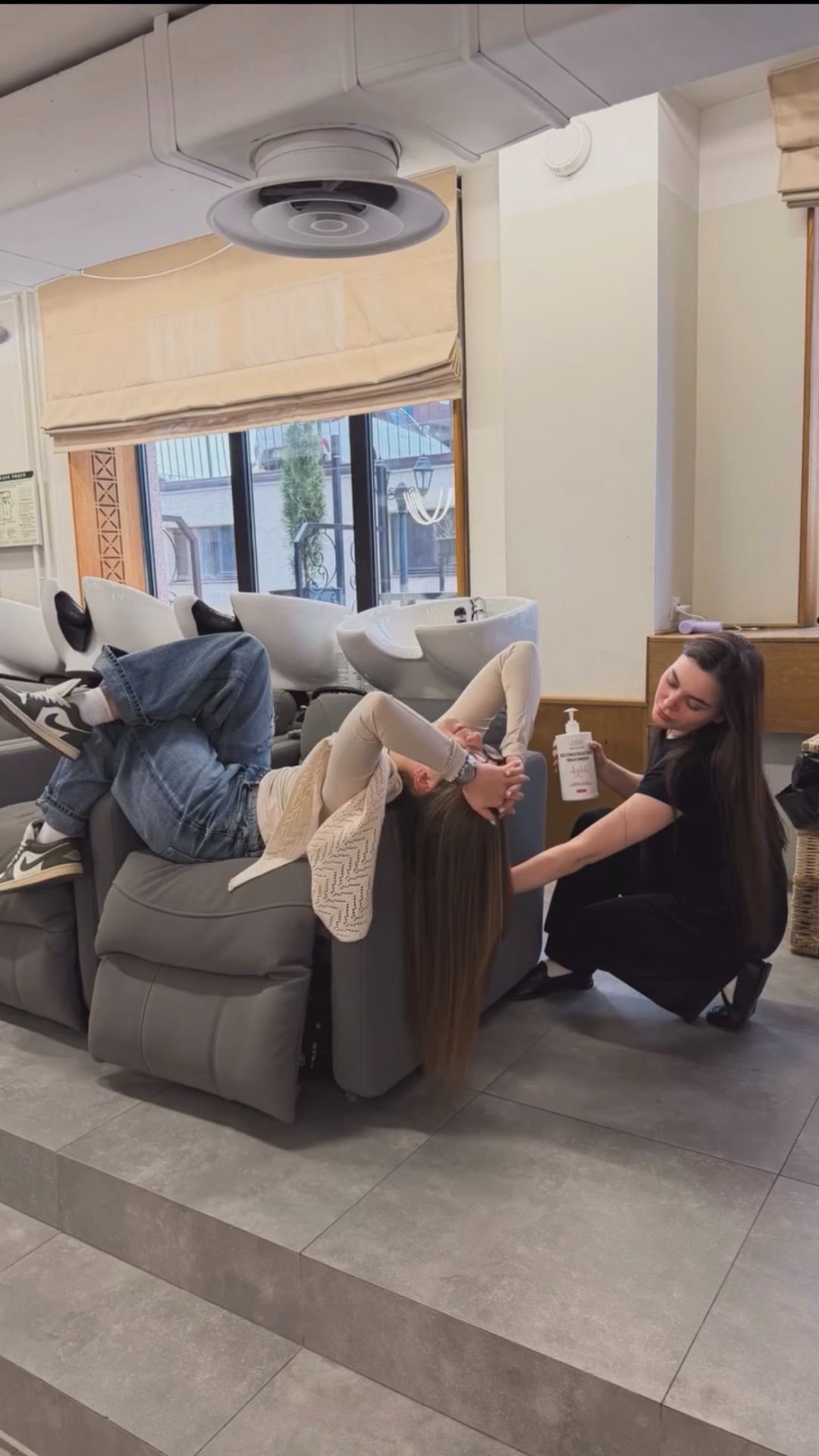 Красивые волосы… требуют гибкости 😅