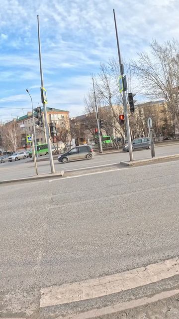 город хрустит на зубах