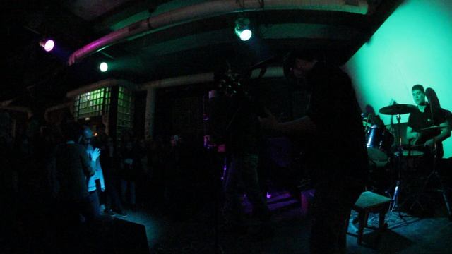 Фрагмент выступления группы Э.Х.О в клубе CHEPAY (2016)