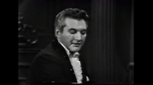 Liberace plays Moon River