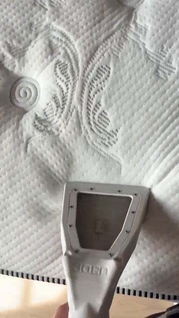 Химчистка матраса на дому от клининговой компании «Проф Клин».