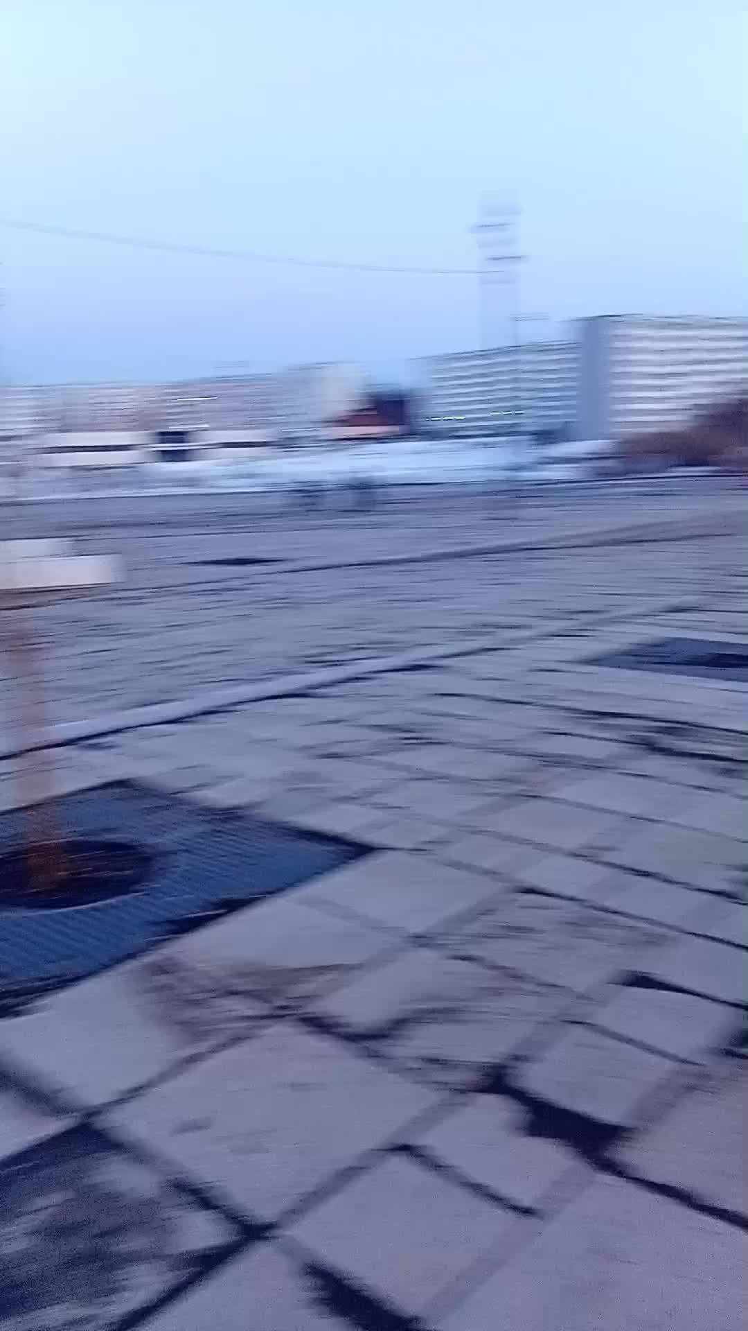 я на дыка с мамой мы решили прогулятся