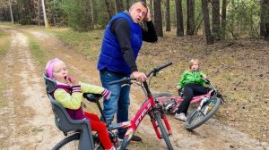 СОФУНЬЯ ШАЛУНЬЯ - СОФИЯ УЧИТ СЕСТРУ КАТАТЬСЯ НА ВЕЛОСИПЕДЕ.