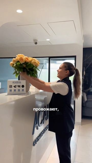 Ждём вас на приеме: +7 (495) 198-10-00 #стоматологмосква #стоматолог #лечениезубов #отзывпациента