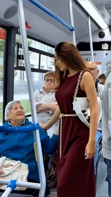 ЖЕНСКАЯ 👆 ОДЕЖДА