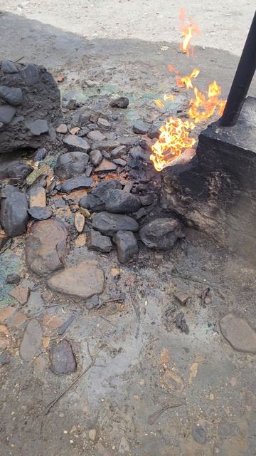 Как рождается маленький вулканенок в Азербайджане