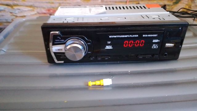 автомагнитола для машины красный цвет