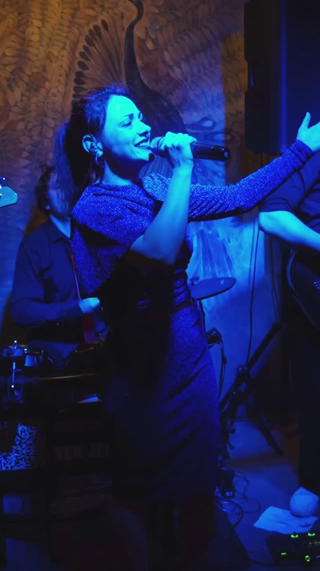 Подборочка хитов в одну историю 🎸