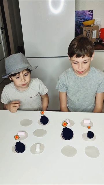 Бомбическая игра💣
#семья #медведевы #семьямедведевых #игрысдетьми #игрысдетьмидома #дети #челлендж #