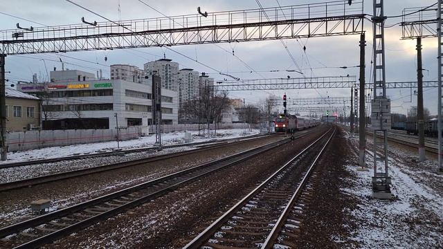 с горочки спустился ЭП20-023 с поездом №740 Брянск-Москва | Очаково