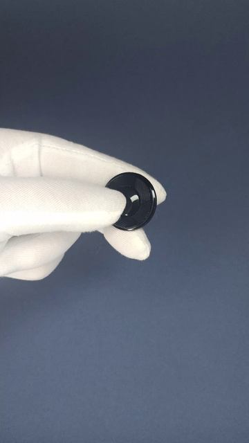 Пуговицы черные пр-во Италия (размер № 44), Артикул 00448