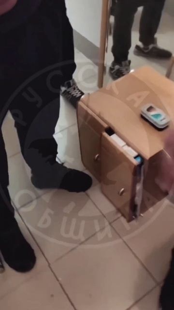 БЫДЛО УСТРОИЛ СЕМЬЕ БОЙЦА СВО 