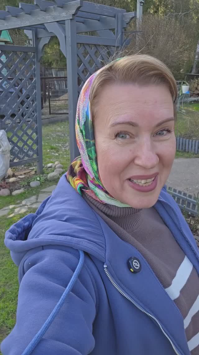 Сад. Все просыпается, а нам опять морозы обещают🙈 #ташамуляр #дача #весна #апрель