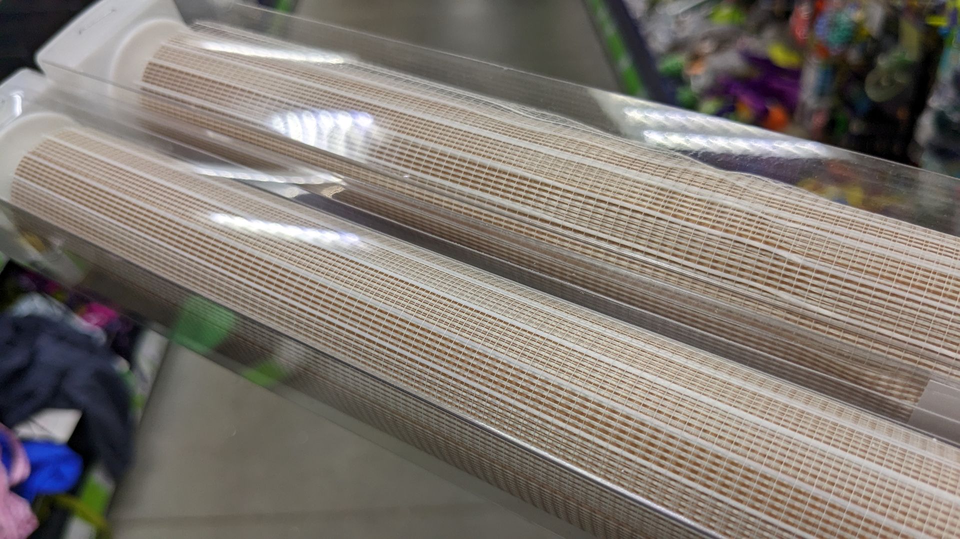 В Фикс Прайс привезли мебель, шторы, зонтики, хлопковое белье, штучки для кухни и другие новинки